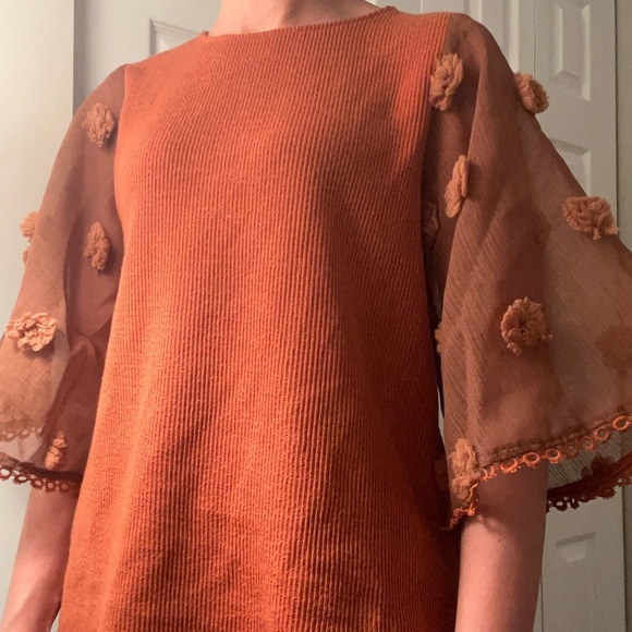 Elegant rust color fun Sleeve Top - Picture 4 of 6
